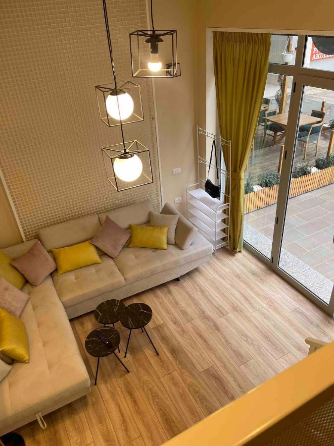 Lovely Apartment In Pogradec City With A Lake View Exterior foto