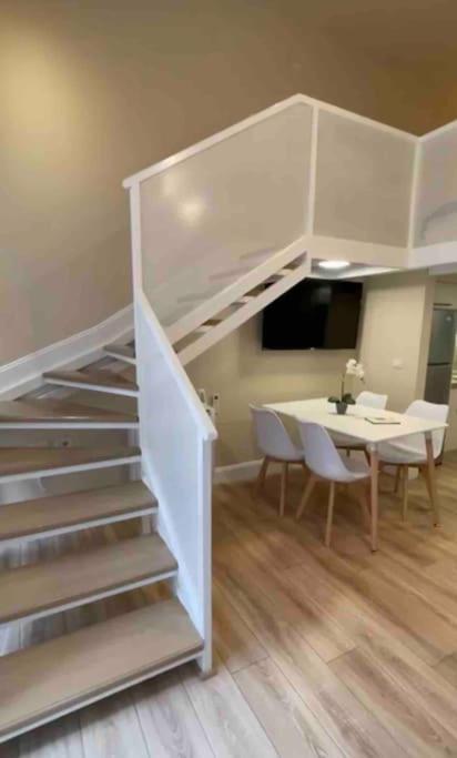 Lovely Apartment In Pogradec City With A Lake View Exterior foto